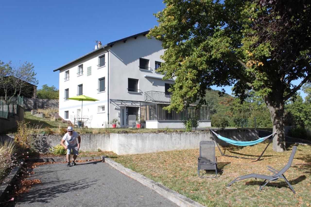 Hippolits Apartment Chatel-Guyon Exterior photo